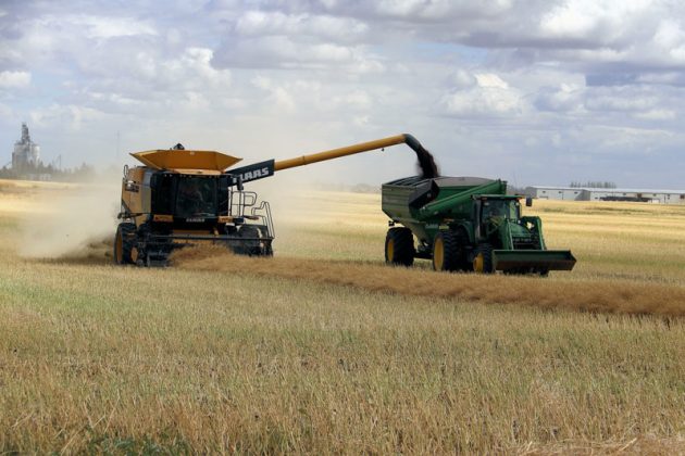 Acquérir nouveau matériel agricole